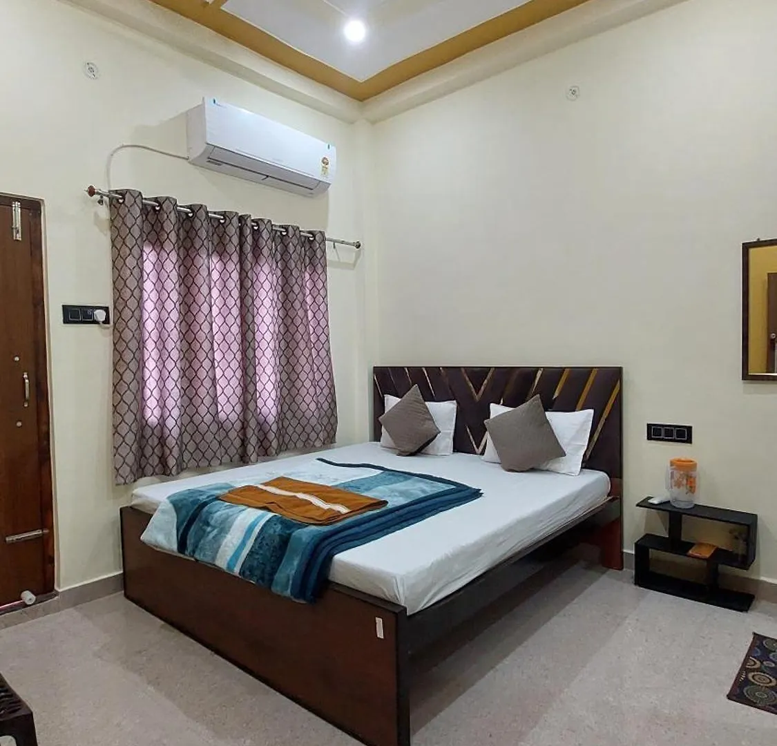 Narayani Paying Guest House Varanasi